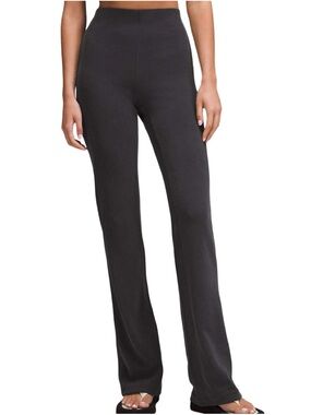 lululemon athletica Ribbed brushed, soft stream flared pant 32.5